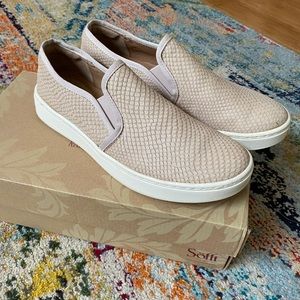 Blush Slip-on Sneakers by Sofft, Size 8